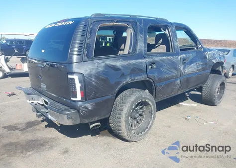 2004 Chevrolet Tahoe Ls z USA, uszkodzony, nr VIN 1GNEC13VX4J189791